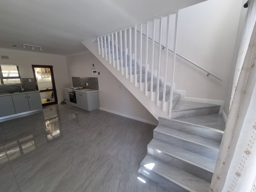 To Let 2 Bedroom Property for Rent in Rondebosch East Western Cape